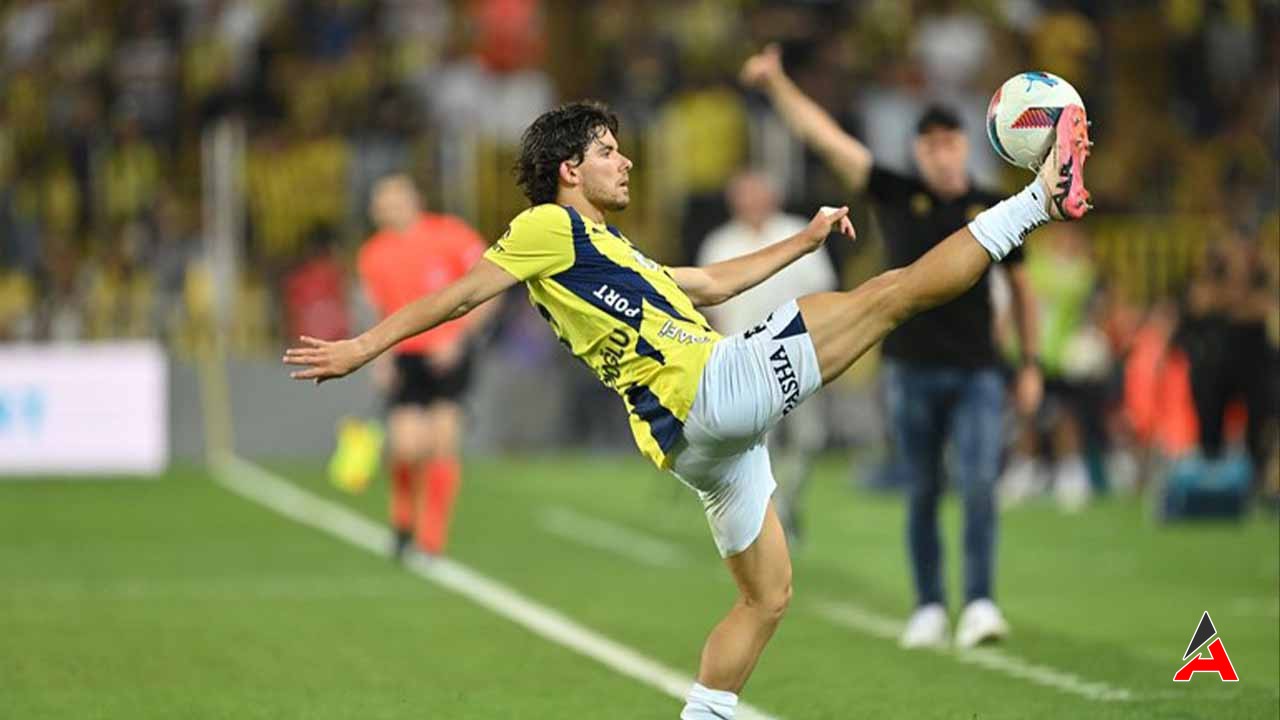 Fenerbahçe Ferdi Kadıoğlu