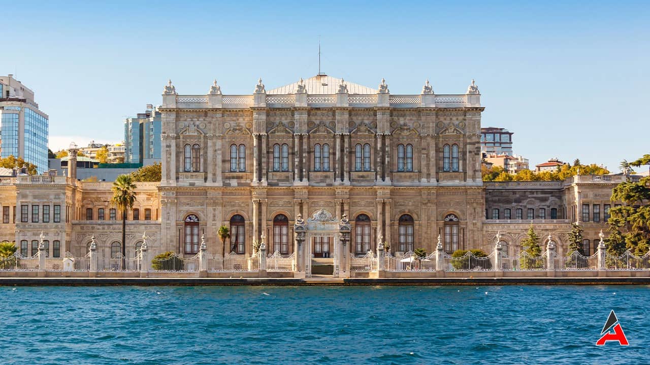 bogazin-nadide-mucevheri-dolmabahce-sarayi.jpg