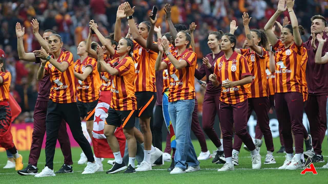 galatasaray-sivasspor-karsisinda-rekor-kirdi-55.jpg