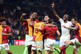 Galatasaray İsveç Takımını 4-3 Mağlup Etti