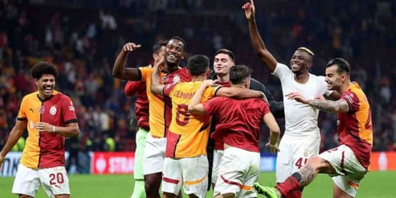 Galatasaray İsveç Takımını 4-3 Mağlup Etti