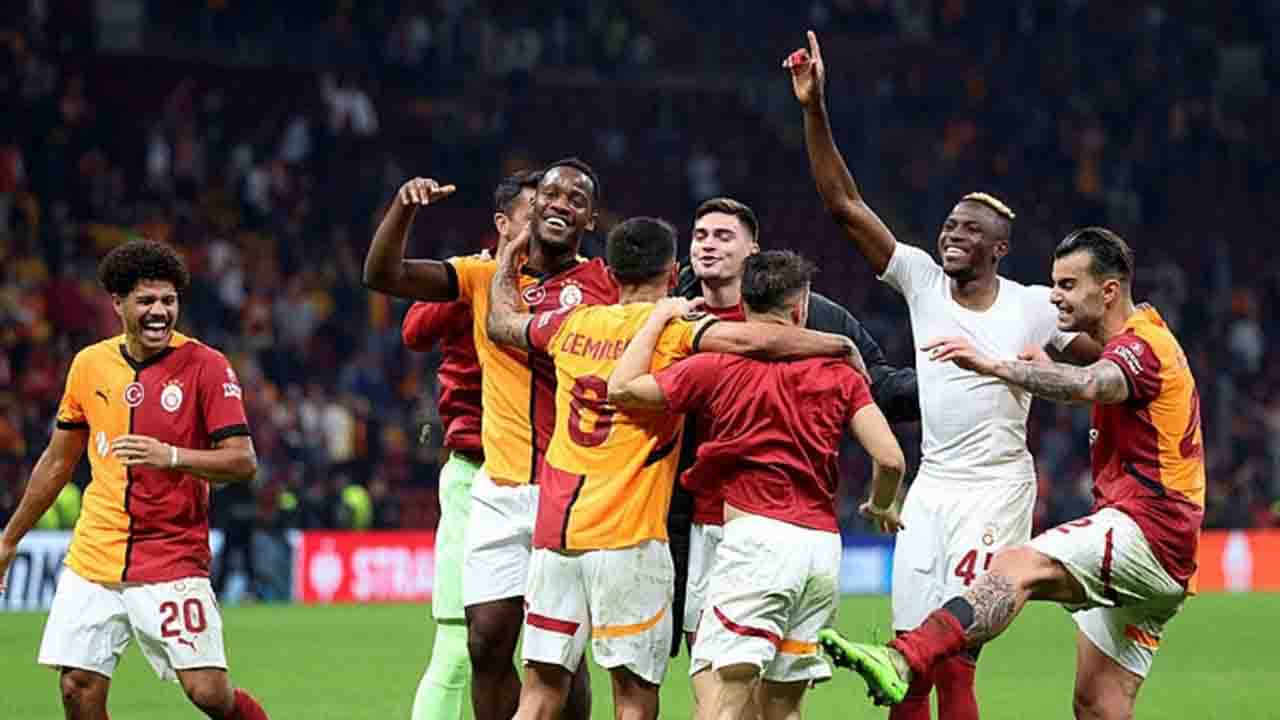 Galatasaray İsveç Takımını 4-3 Mağlup Etti