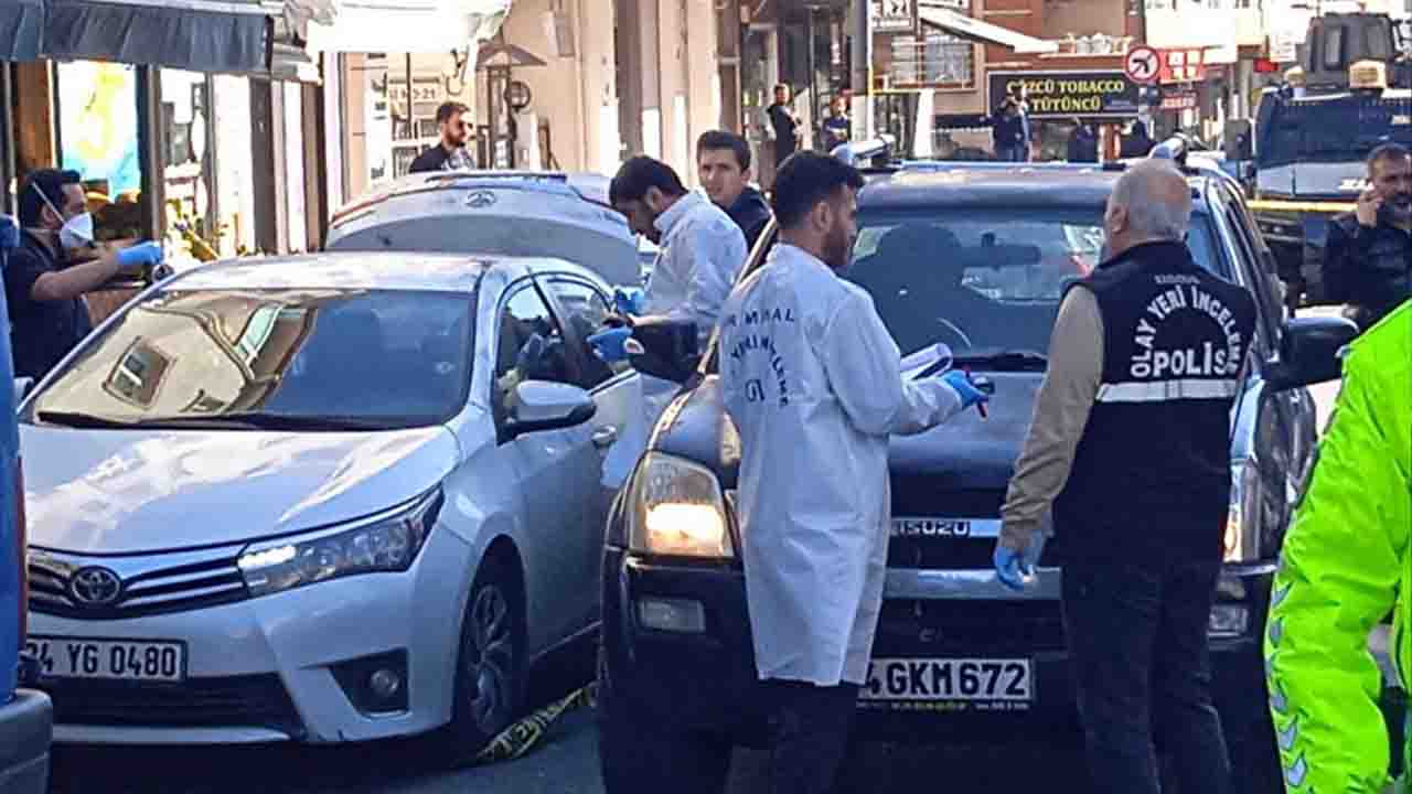 Üsküdar’da Polise Çekiçli ve Silahlı Saldırı